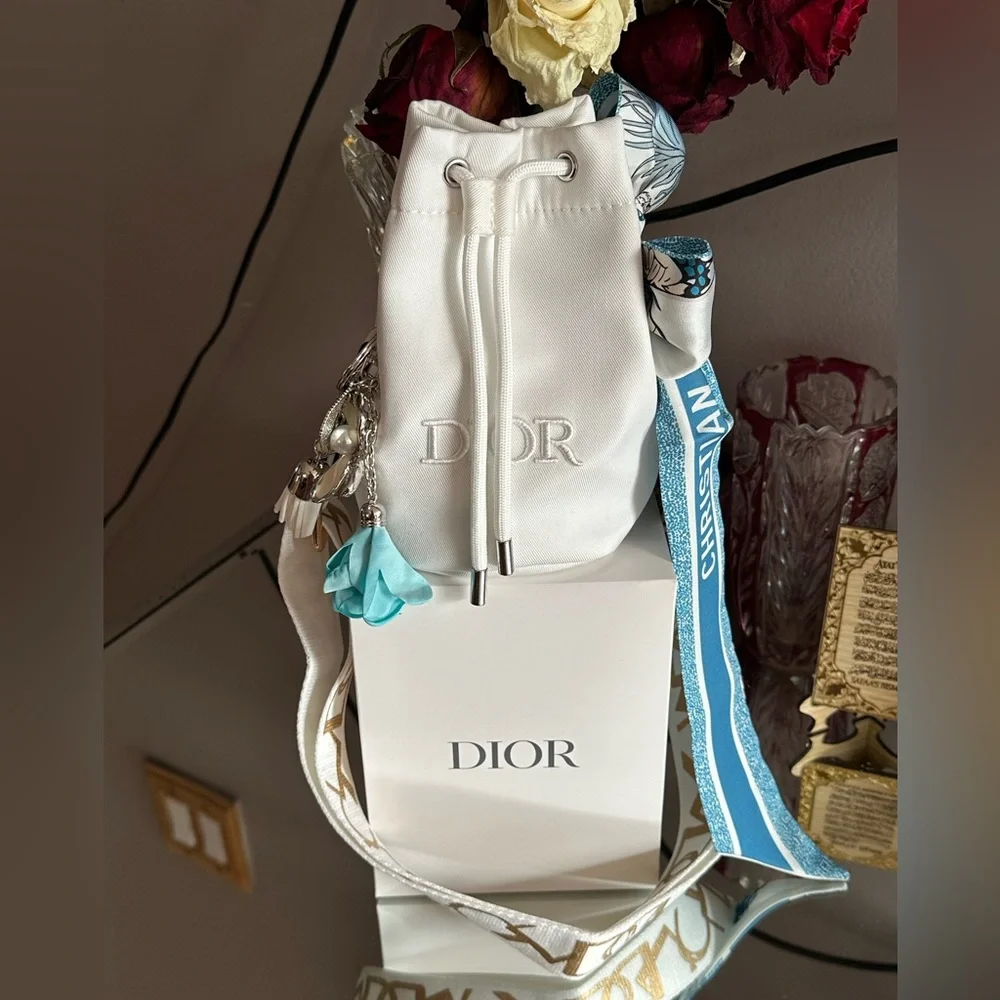 Dior - Picture 5 of 16